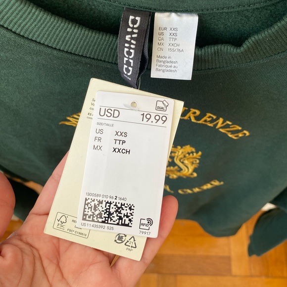 H&M - DIVIDED MOTIF-DETAIL SWEATSHIRT -  XXS - NEW - Picture 6 of 10